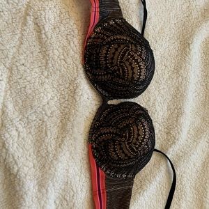Victoria’s Secret very sexy push up bra
